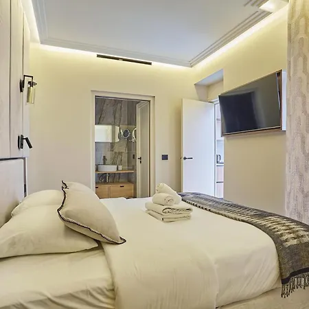 Incredible Le Marais With Terrace *