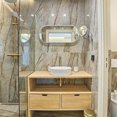 Incredible Le Marais With Terrace